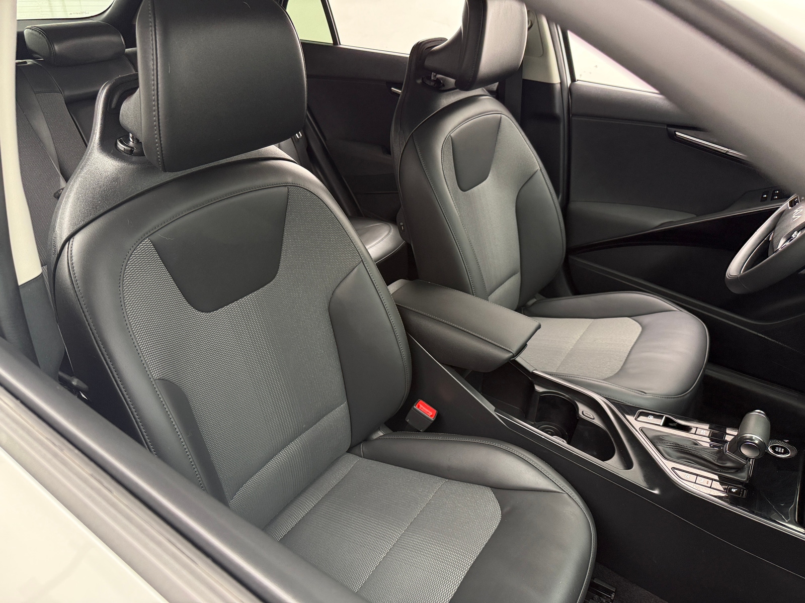 Thumbnail: 2024 Kia Niro - 2