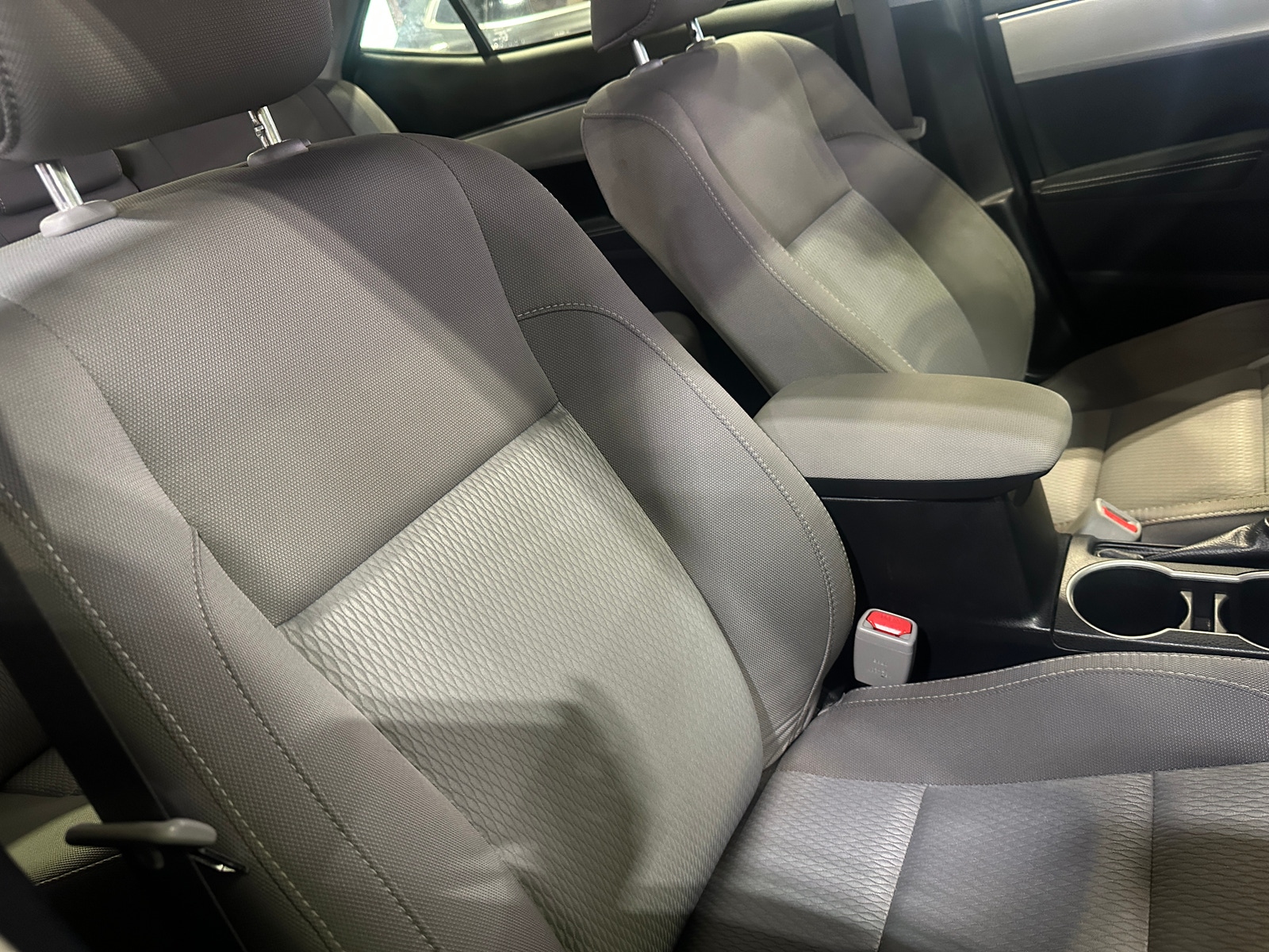 Thumbnail: 2016 Toyota Corolla - 2