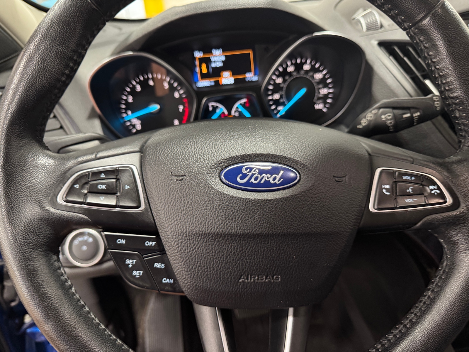 Thumbnail: 2019 Ford Escape - 4