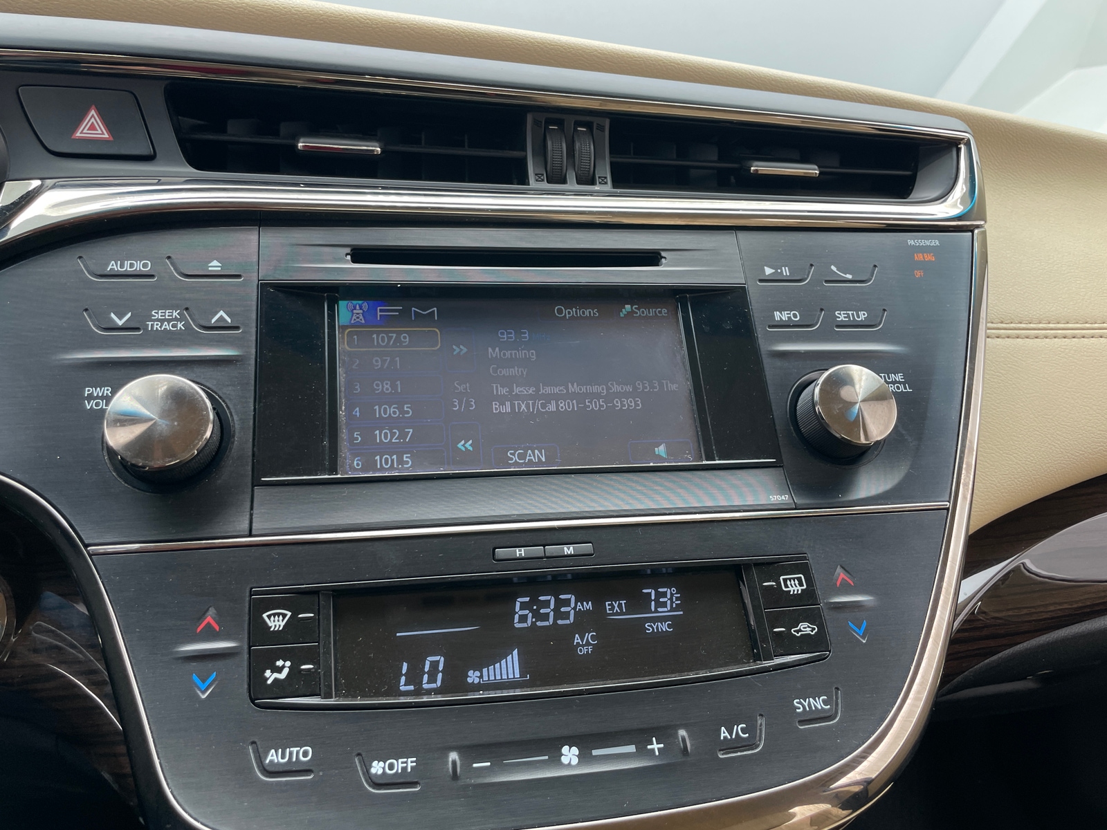 Thumbnail: 2014 Toyota Avalon - 4