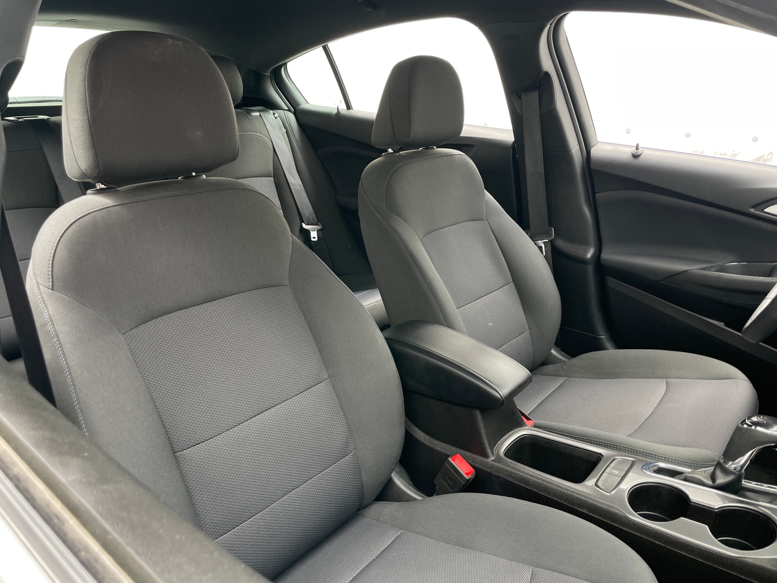 Thumbnail: 2018 Chevrolet Cruze - 2