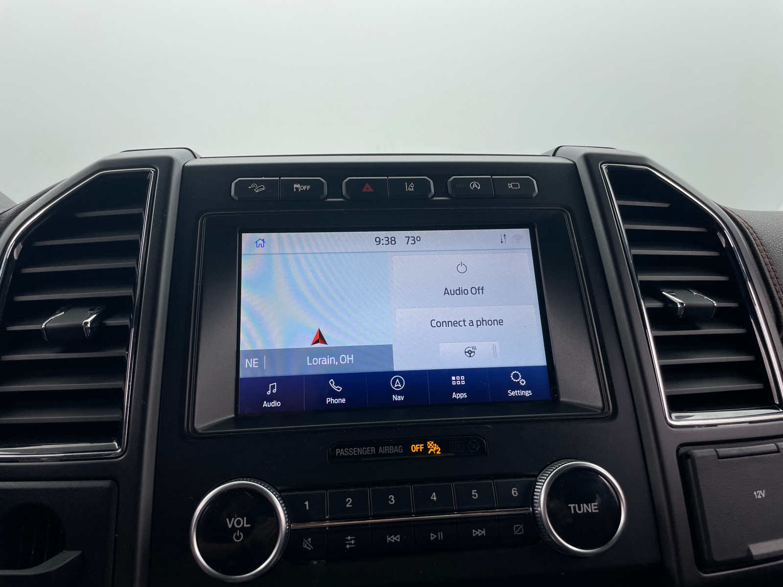 Thumbnail: 2021 Ford Expedition - 3