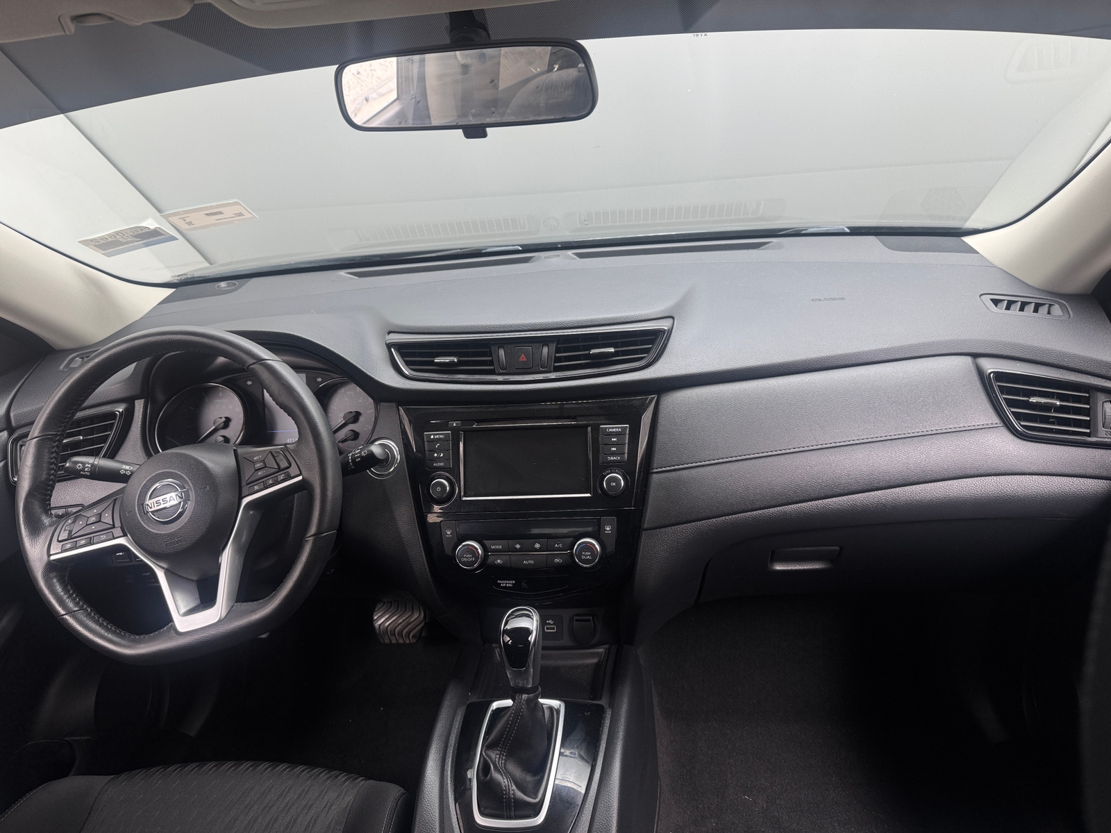 Thumbnail: 2018 Nissan Rogue - 3