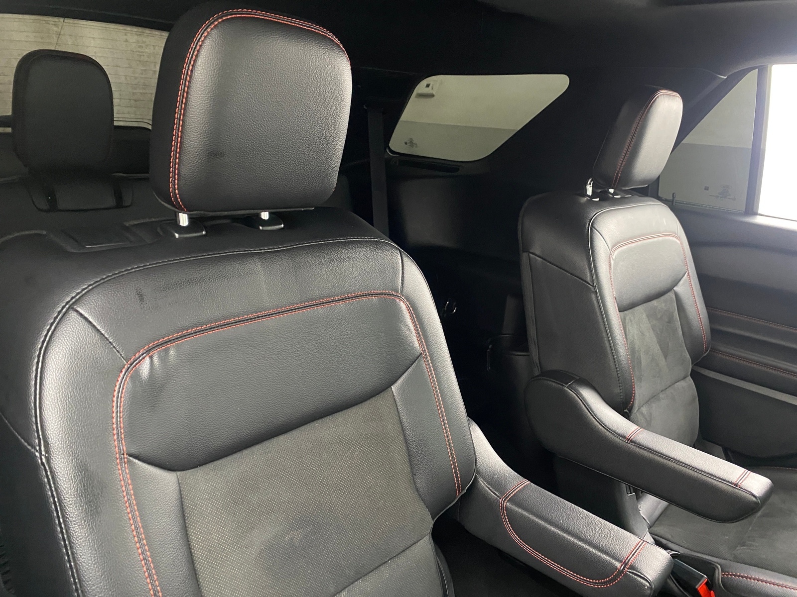 Thumbnail: 2022 Ford Explorer - 5