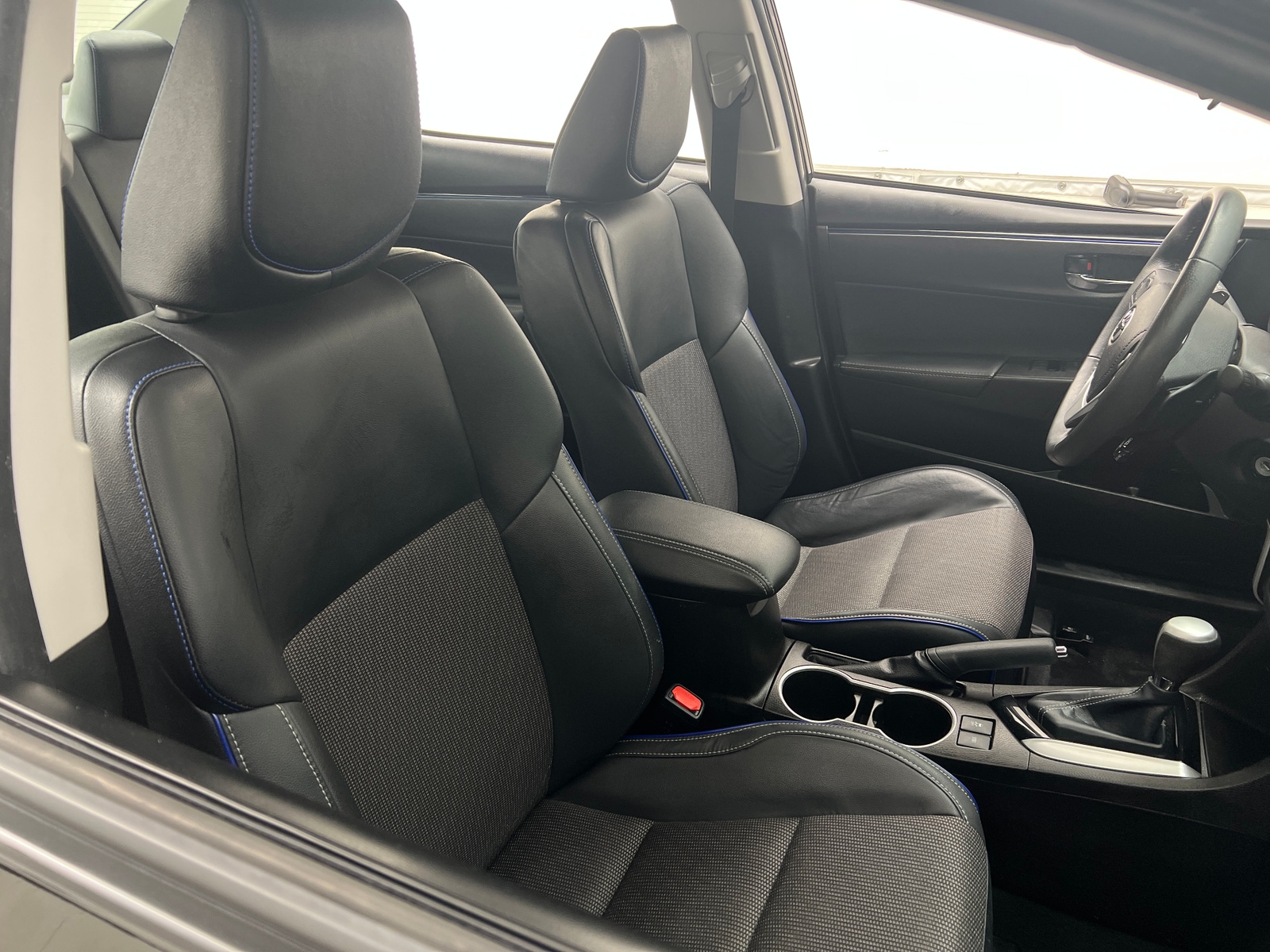 Thumbnail: 2018 Toyota Corolla - 2