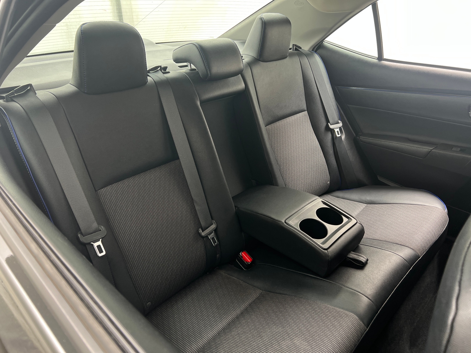 Thumbnail: 2018 Toyota Corolla - 6