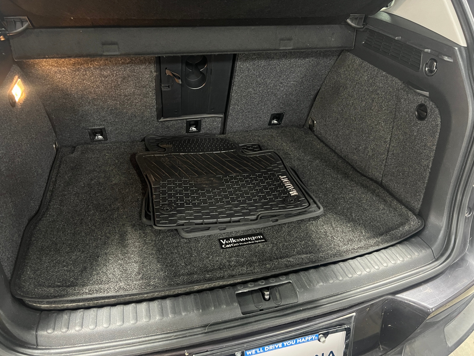 Thumbnail: 2016 Volkswagen Tiguan - 7