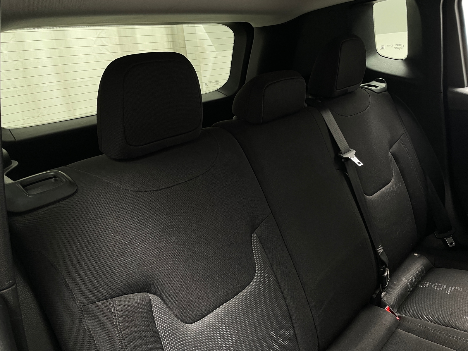 Thumbnail: 2017 Jeep Renegade - 6