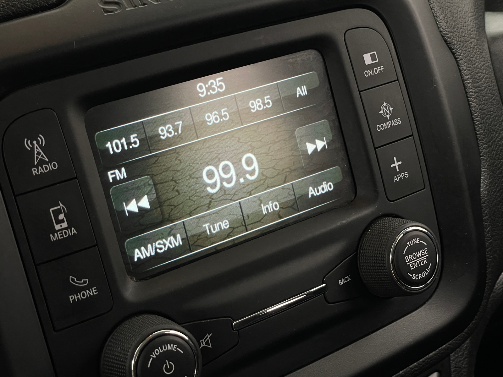 Thumbnail: 2017 Jeep Renegade - 4
