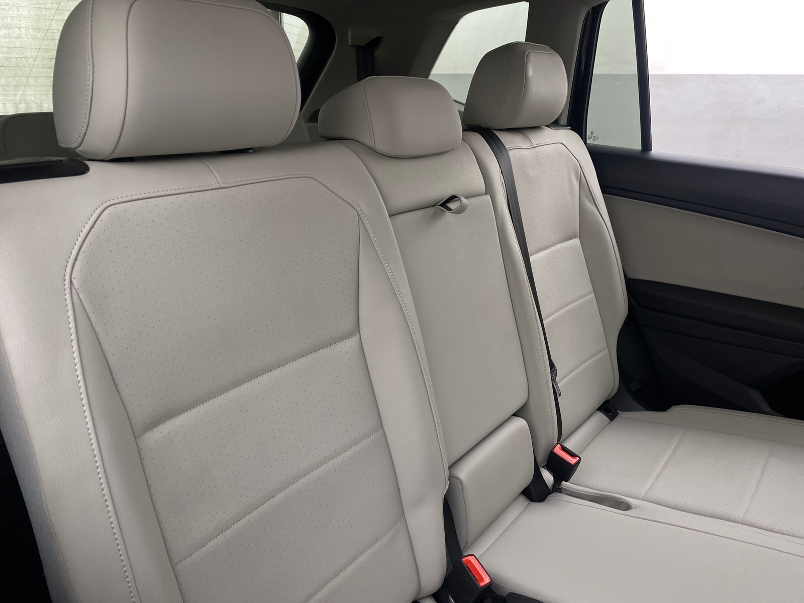 Thumbnail: 2020 Volkswagen Tiguan - 5