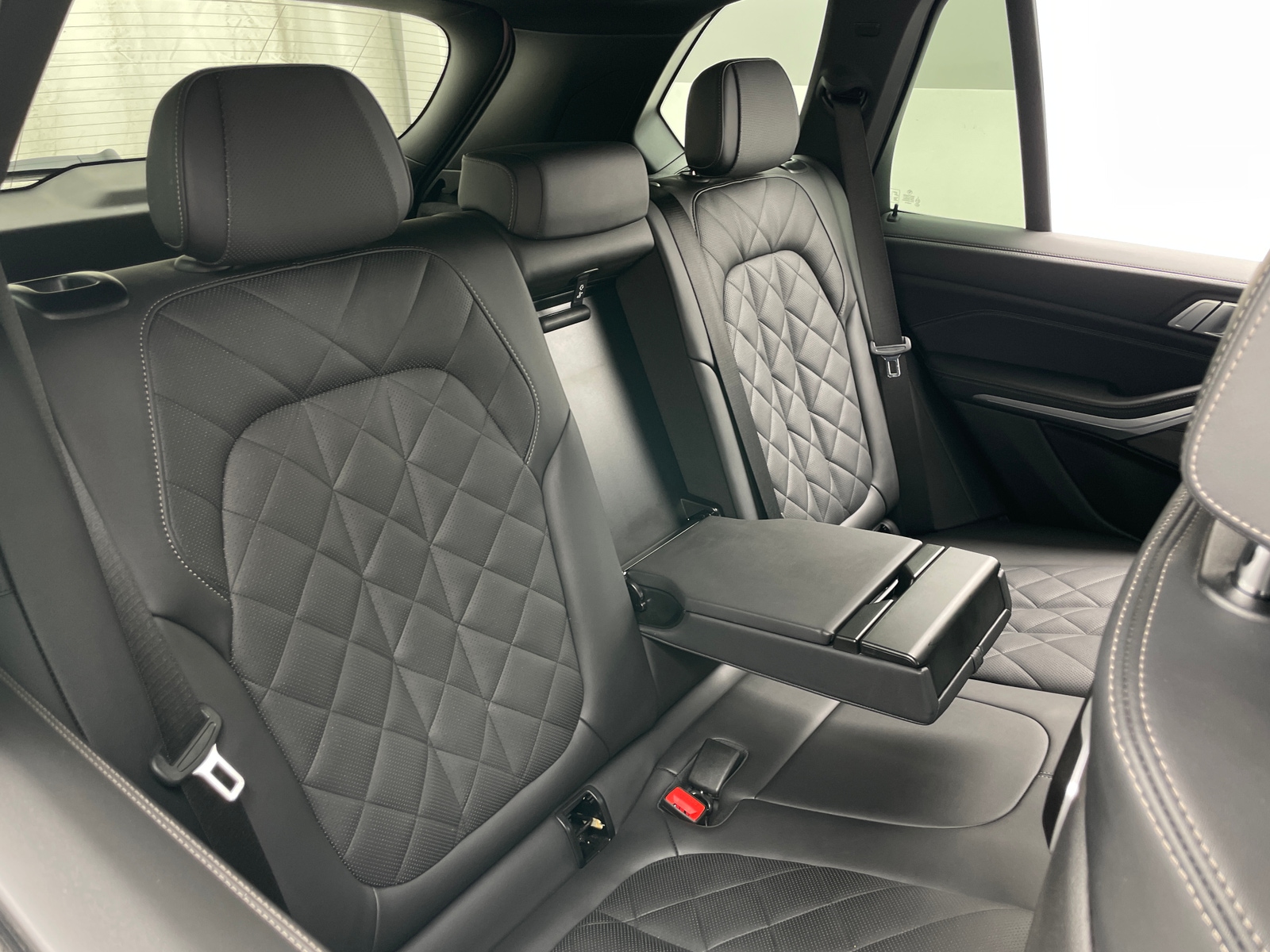 Thumbnail: 2025 BMW X5 - 5