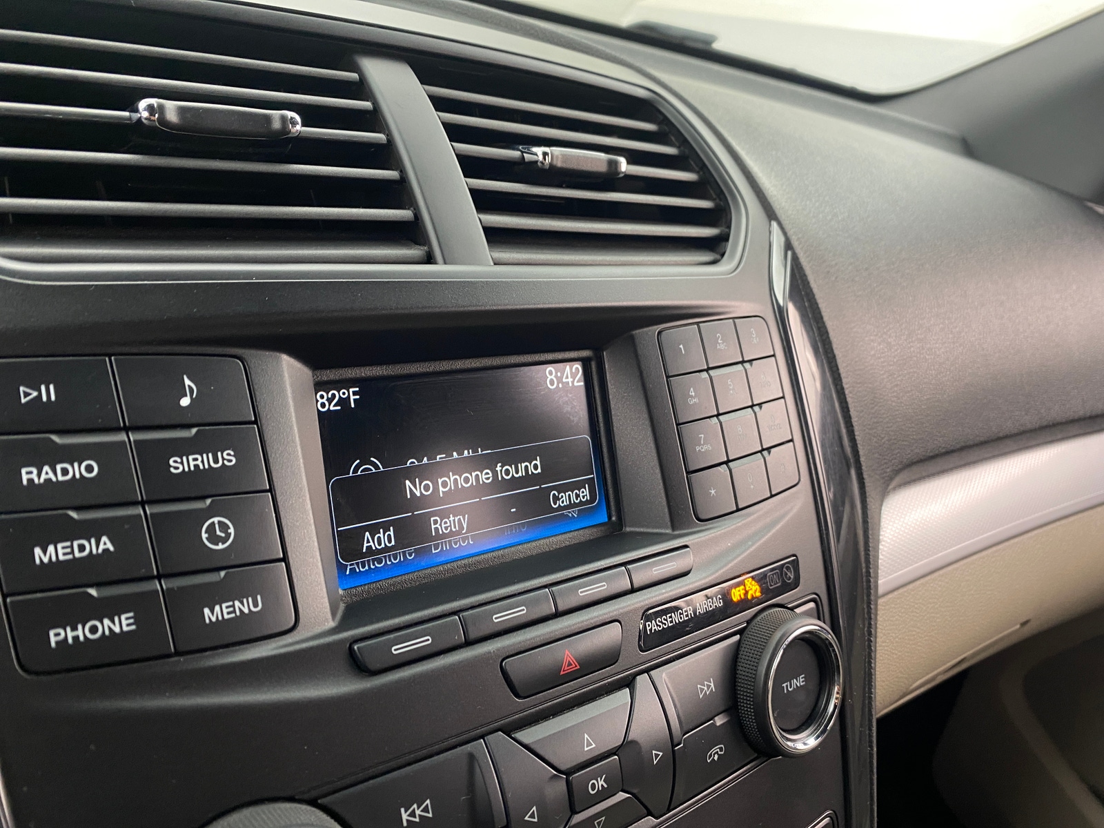 Thumbnail: 2019 Ford Explorer - 4