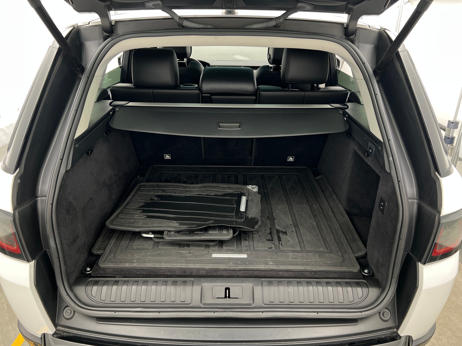 Thumbnail: 2018 Land Rover Range Rover Sport - 6