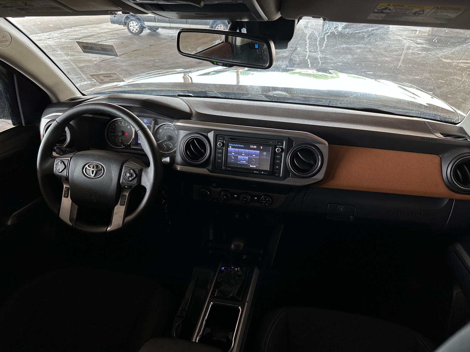 Thumbnail: 2019 Toyota Tacoma - 3