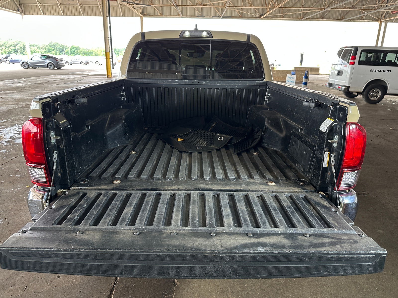 Thumbnail: 2019 Toyota Tacoma - 7