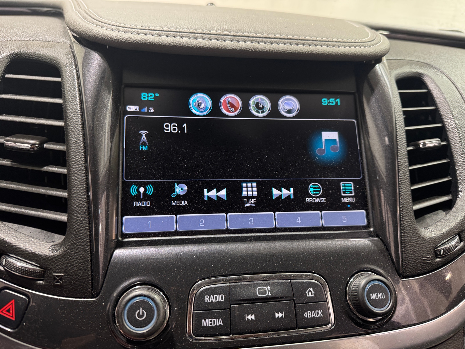 Thumbnail: 2019 Chevrolet Impala - 4