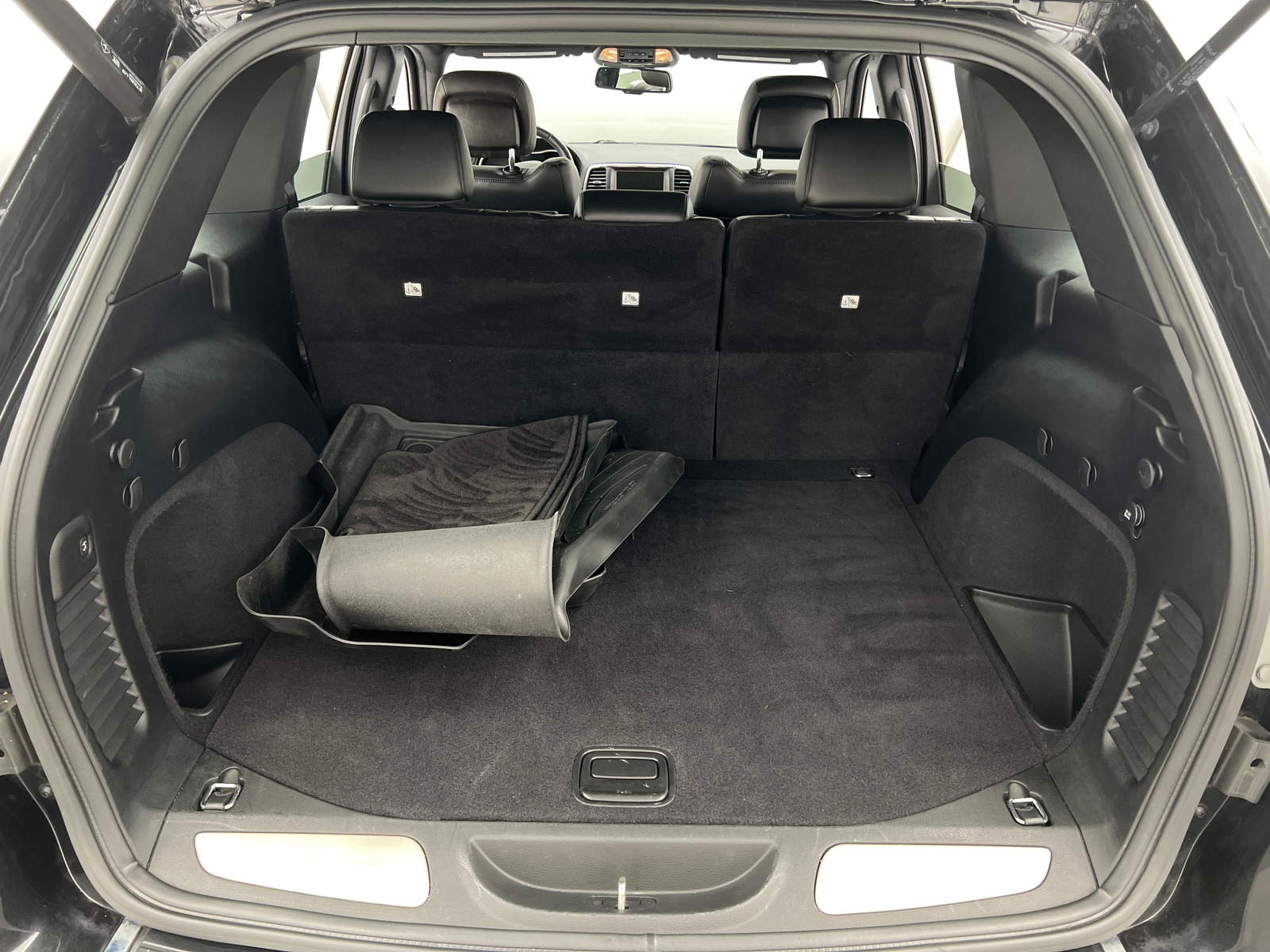 Thumbnail: 2016 Jeep Grand Cherokee - 6
