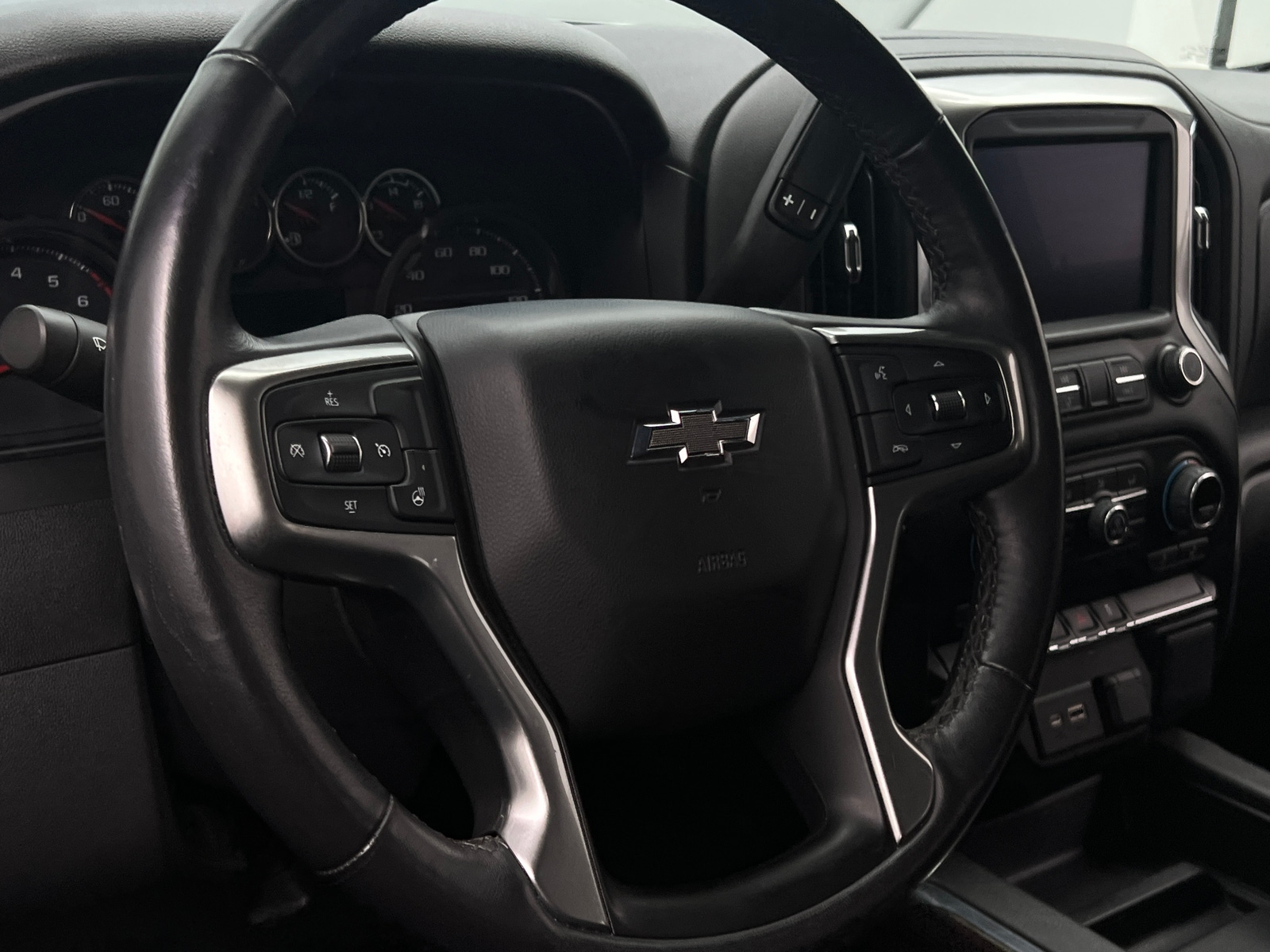 Thumbnail: 2021 Chevrolet Silverado 1500 - 5