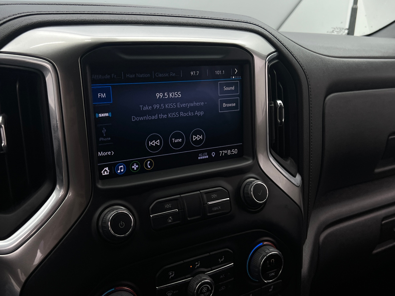 Thumbnail: 2021 Chevrolet Silverado 1500 - 4