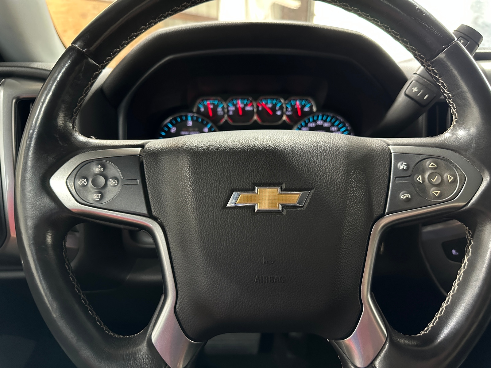 Thumbnail: 2015 Chevrolet Silverado 1500 - 5
