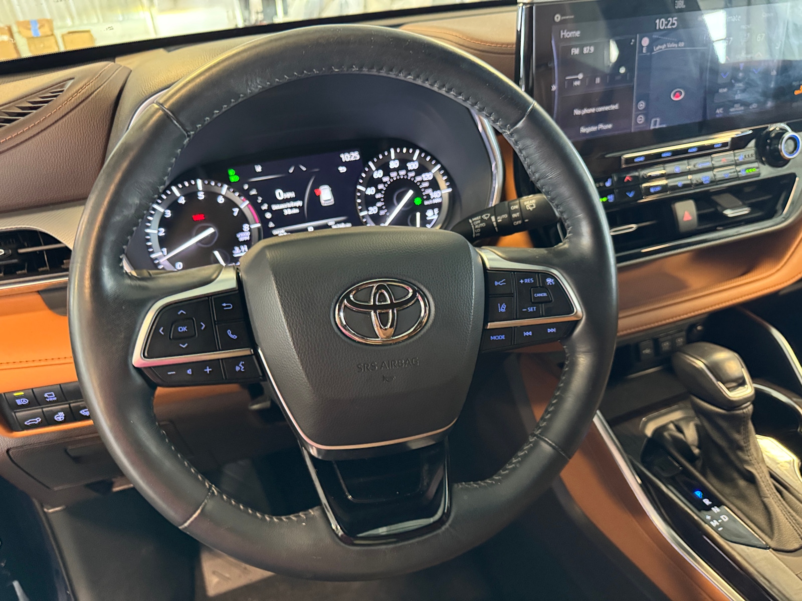 Thumbnail: 2021 Toyota Highlander - 4