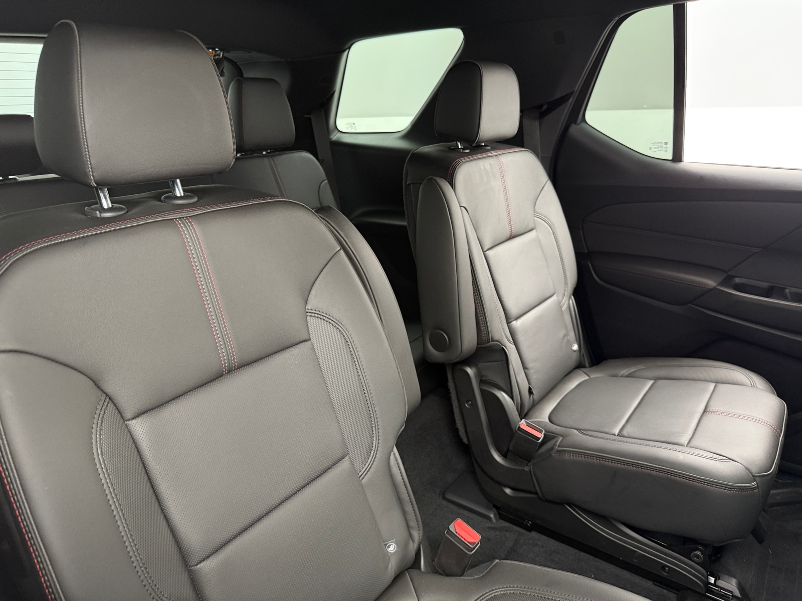 Thumbnail: 2023 Chevrolet Traverse - 5