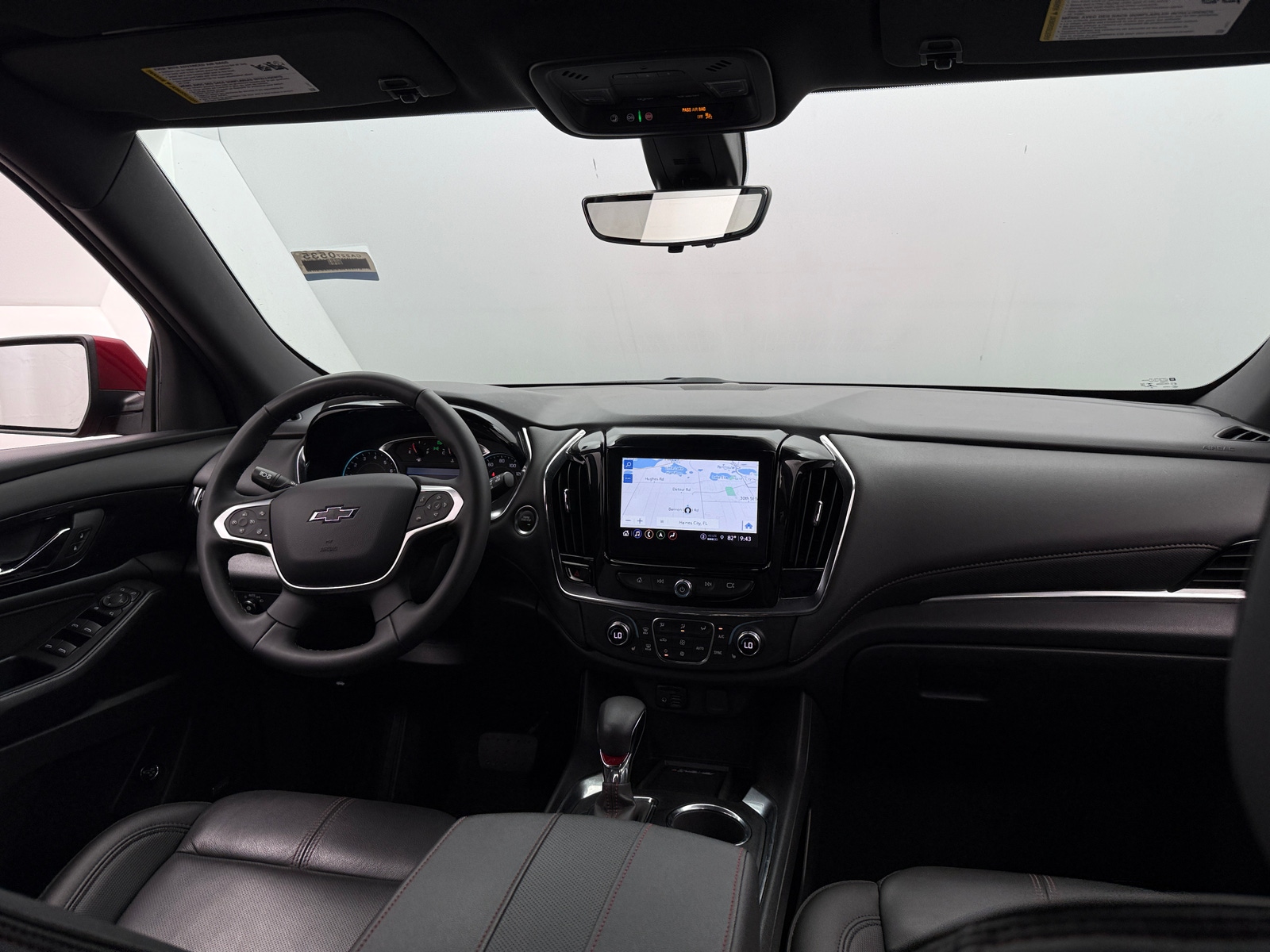 Thumbnail: 2023 Chevrolet Traverse - 2