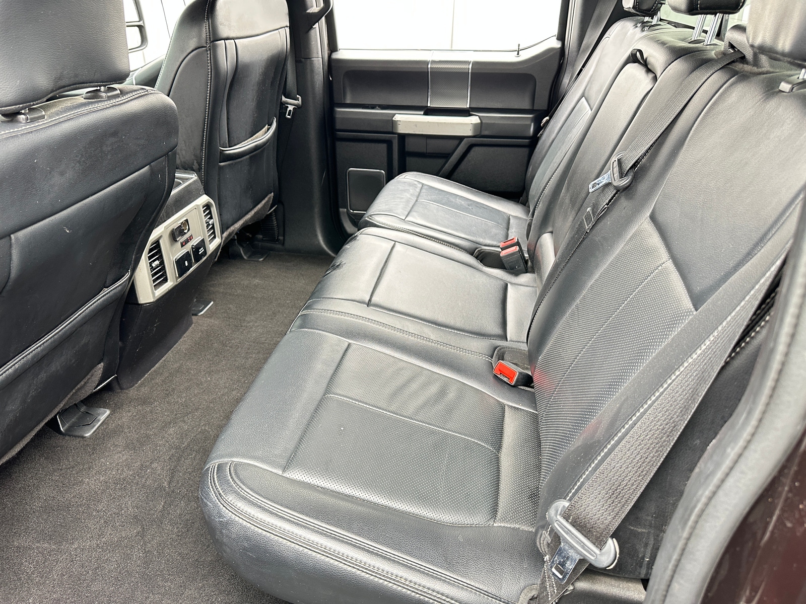 Thumbnail: 2019 Ford Econoline - 5