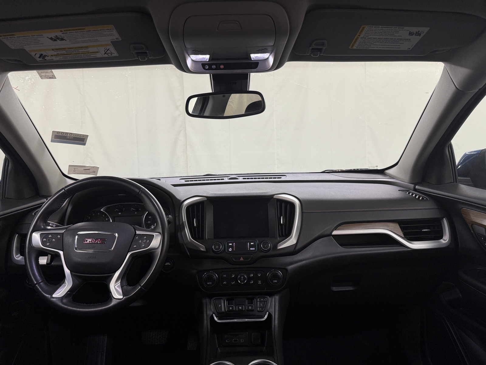 Thumbnail: 2020 GMC Terrain - 3