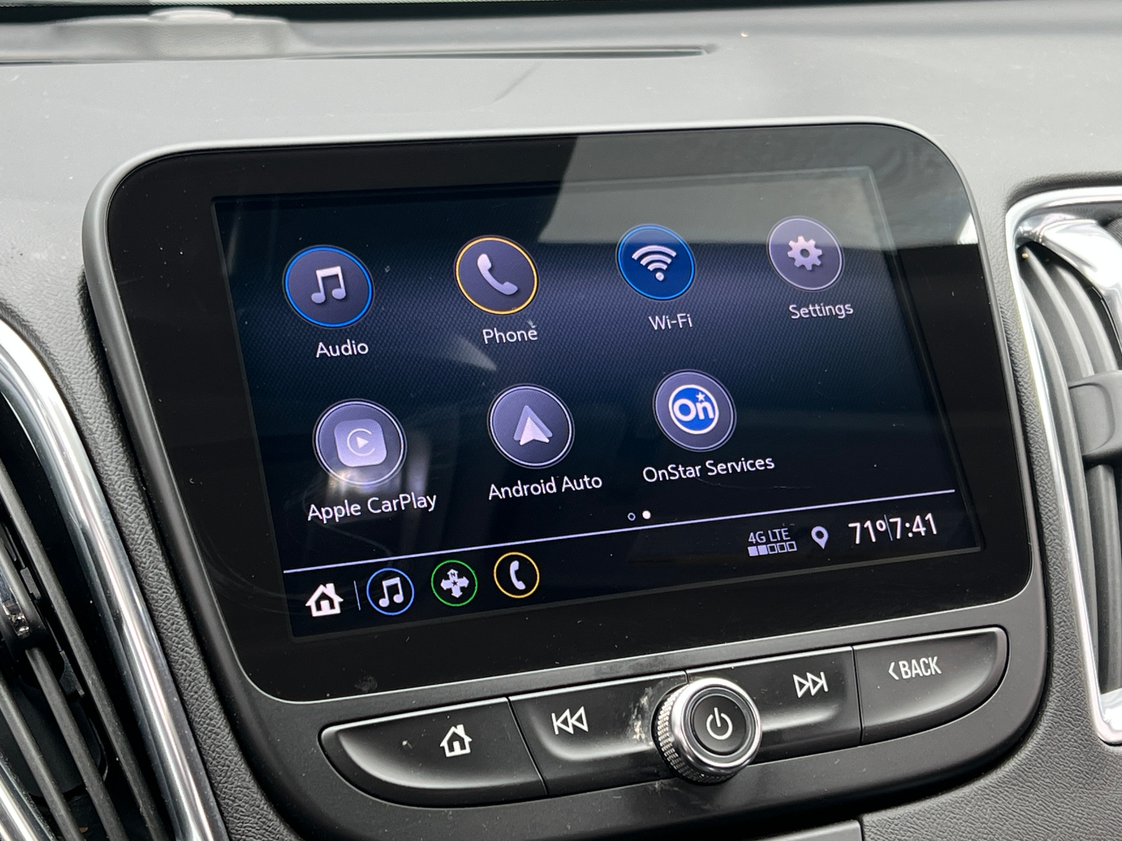 Thumbnail: 2020 Chevrolet Malibu - 4
