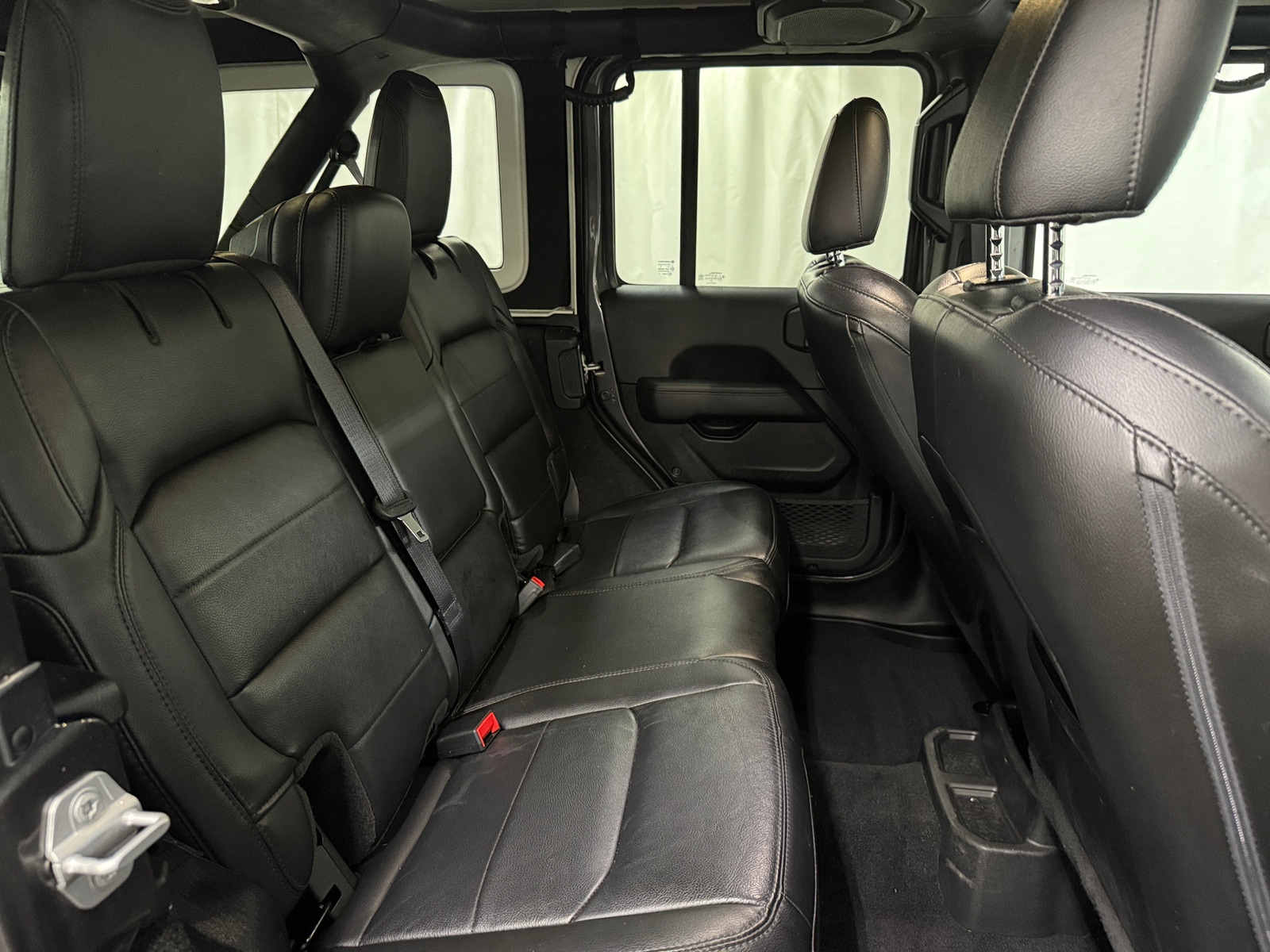 Thumbnail: 2021 Jeep Wrangler - 5