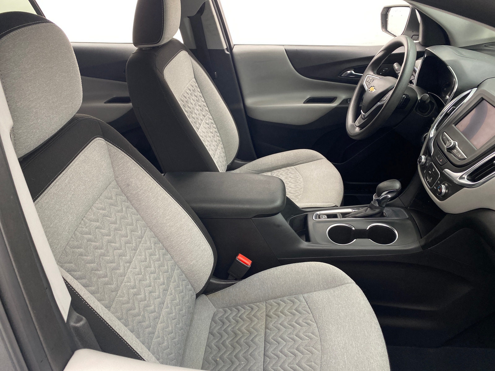 Thumbnail: 2022 Chevrolet Equinox - 2