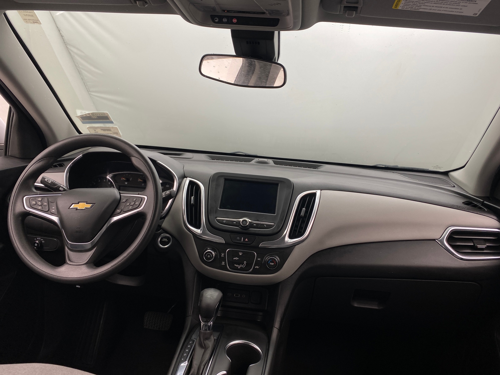 Thumbnail: 2022 Chevrolet Equinox - 3