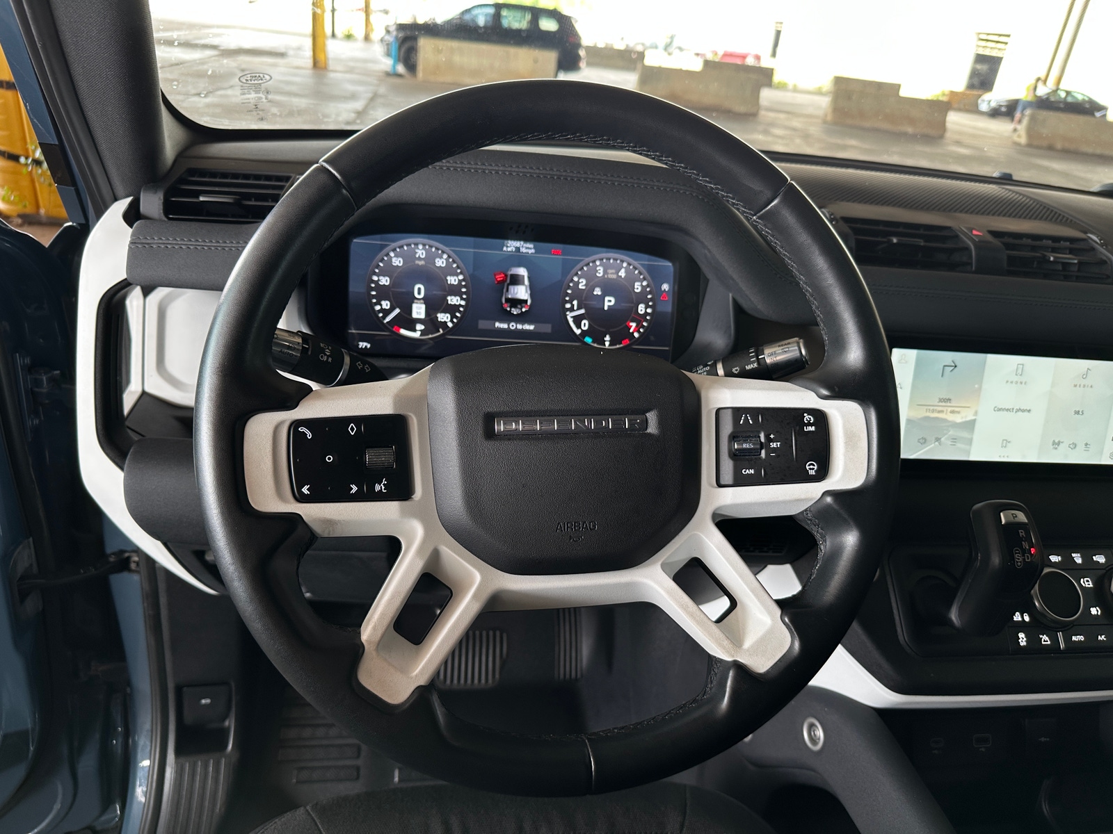 Thumbnail: 2020 Land Rover Defender - 5