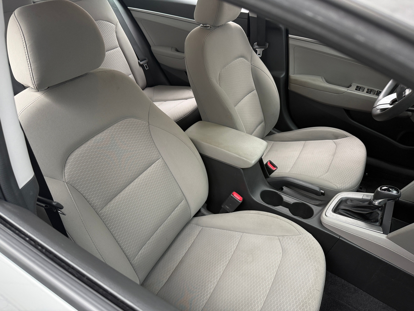 Thumbnail: 2020 Hyundai Elantra - 2