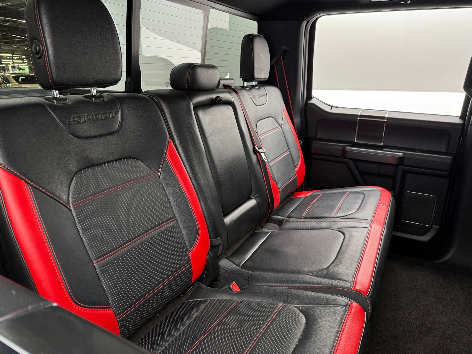 Thumbnail: 2019 Ford Econoline - 5