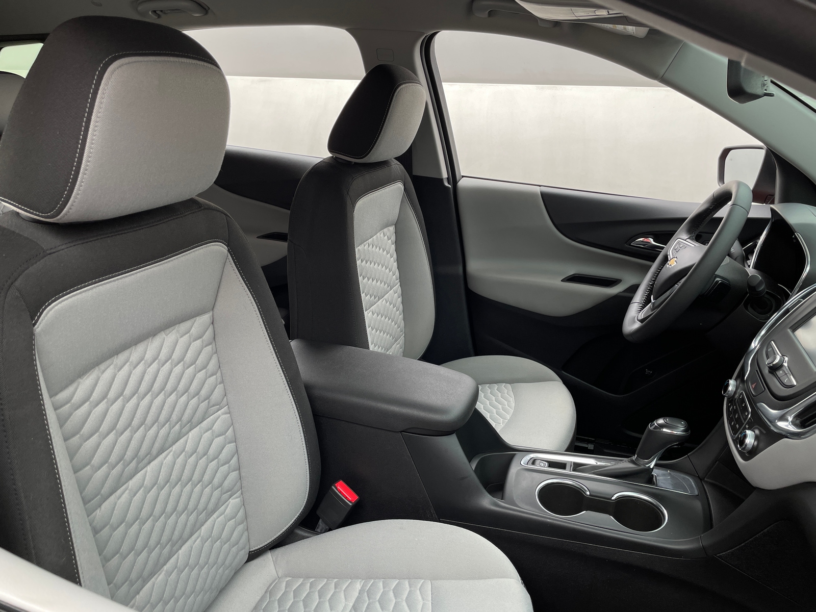Thumbnail: 2018 Chevrolet Equinox - 2