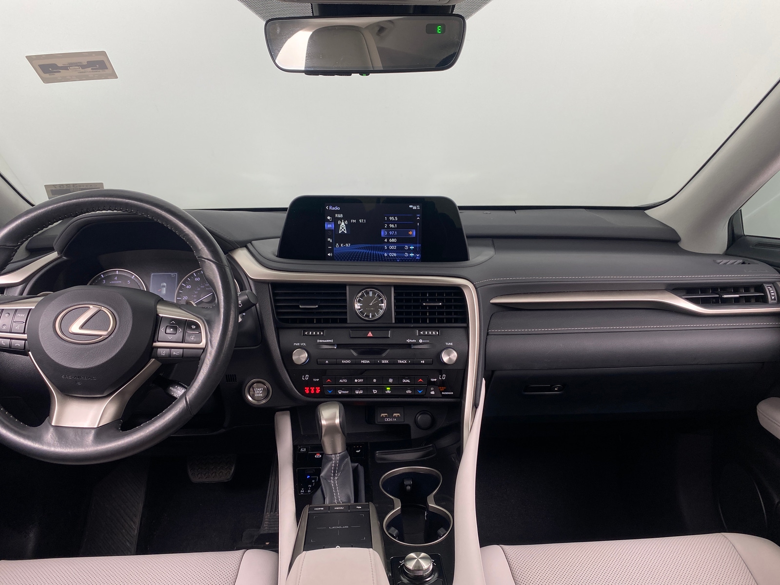 Thumbnail: 2020 Lexus RX - 3