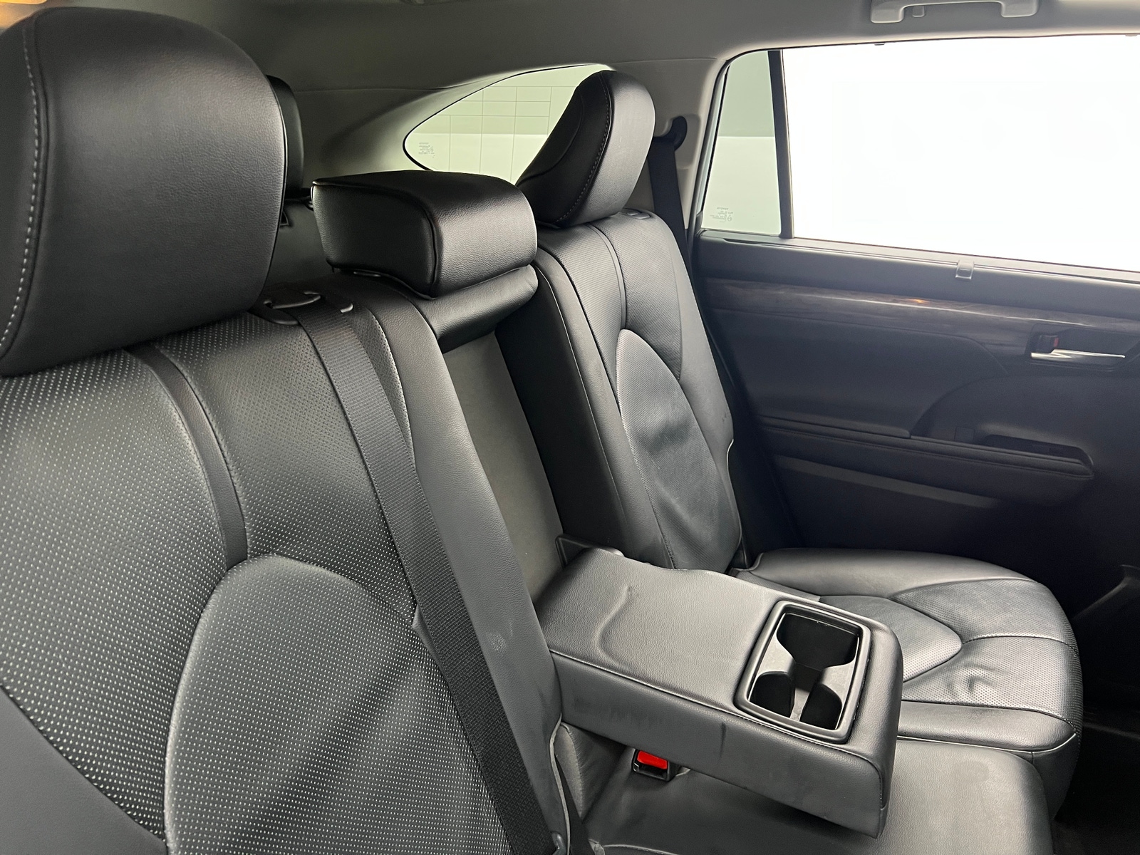 Thumbnail: 2020 Toyota Highlander - 5