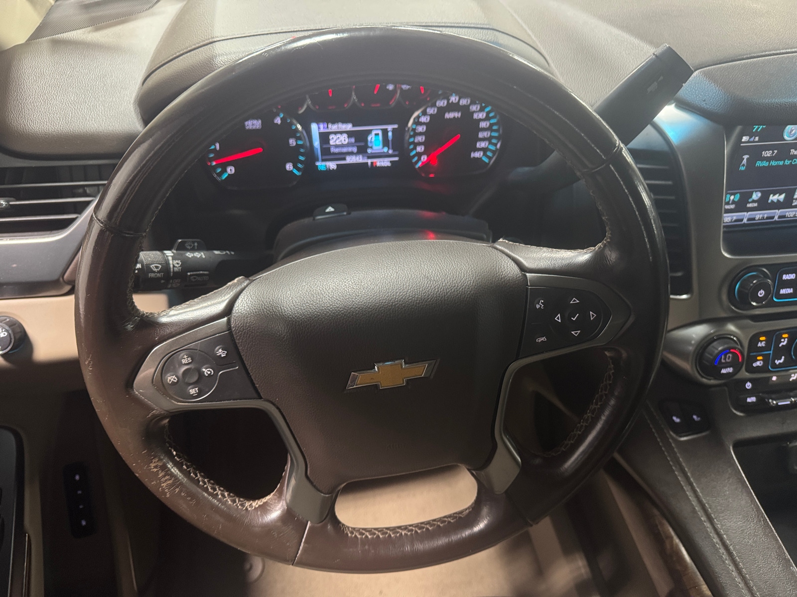 Thumbnail: 2019 Chevrolet Suburban - 4