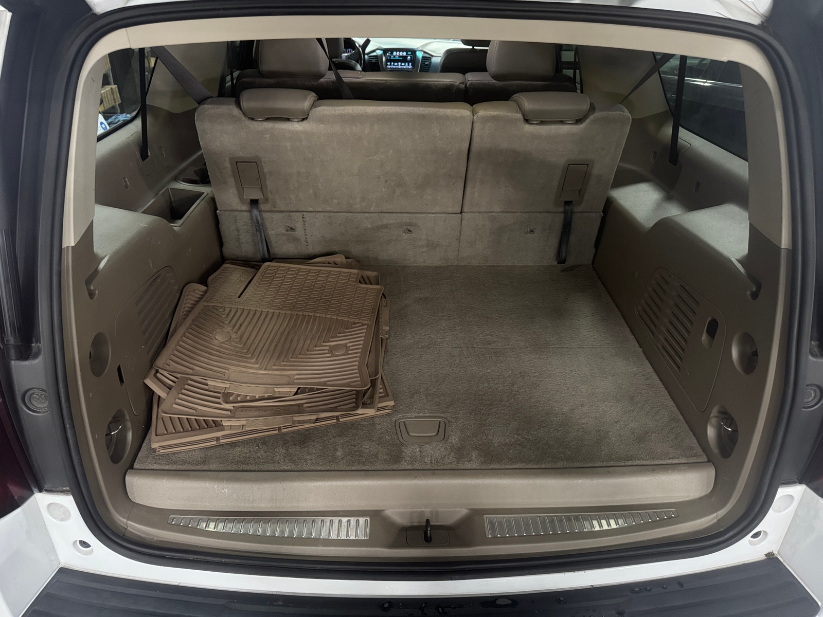 Thumbnail: 2019 Chevrolet Suburban - 6