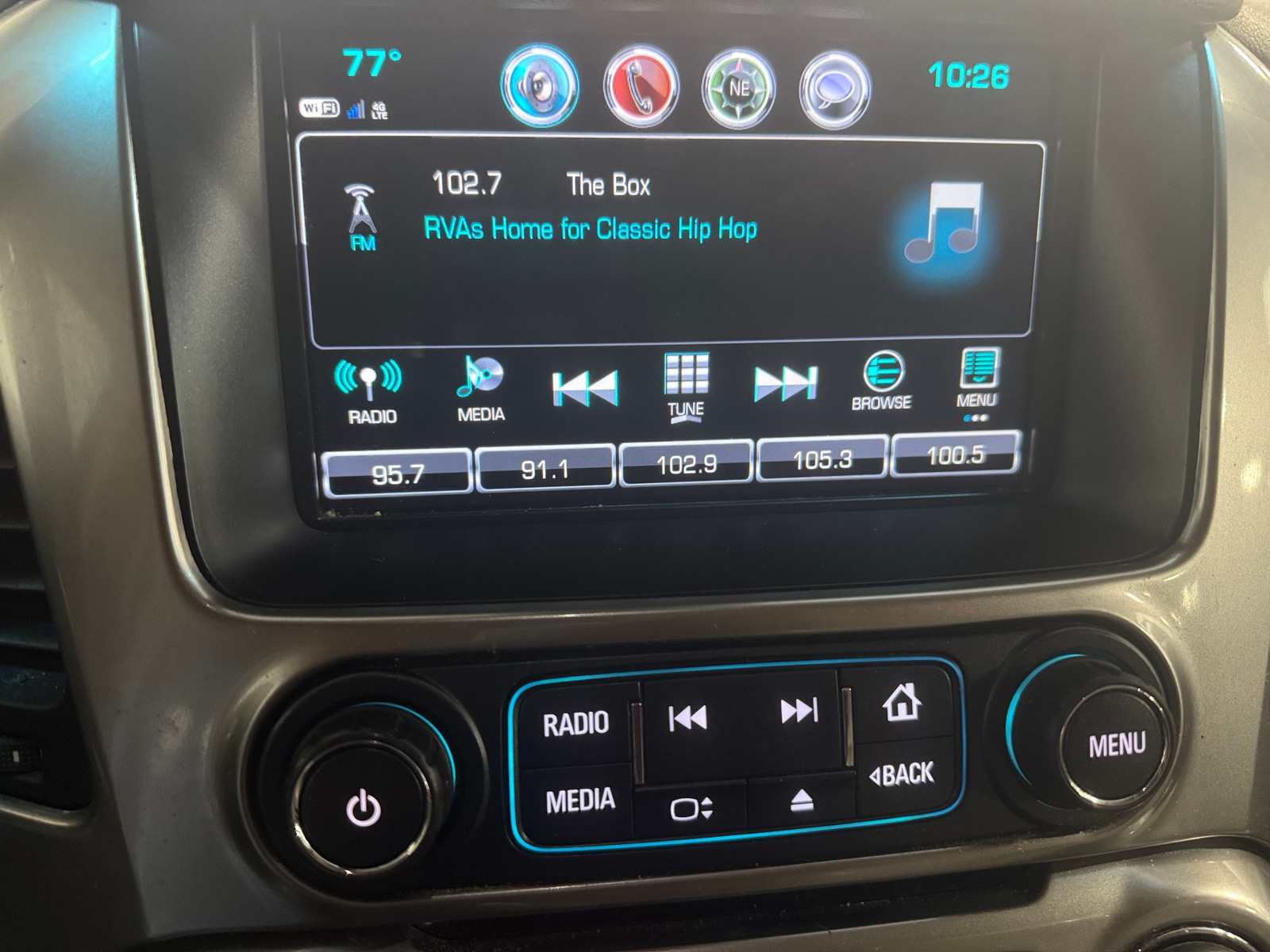 Thumbnail: 2019 Chevrolet Suburban - 3