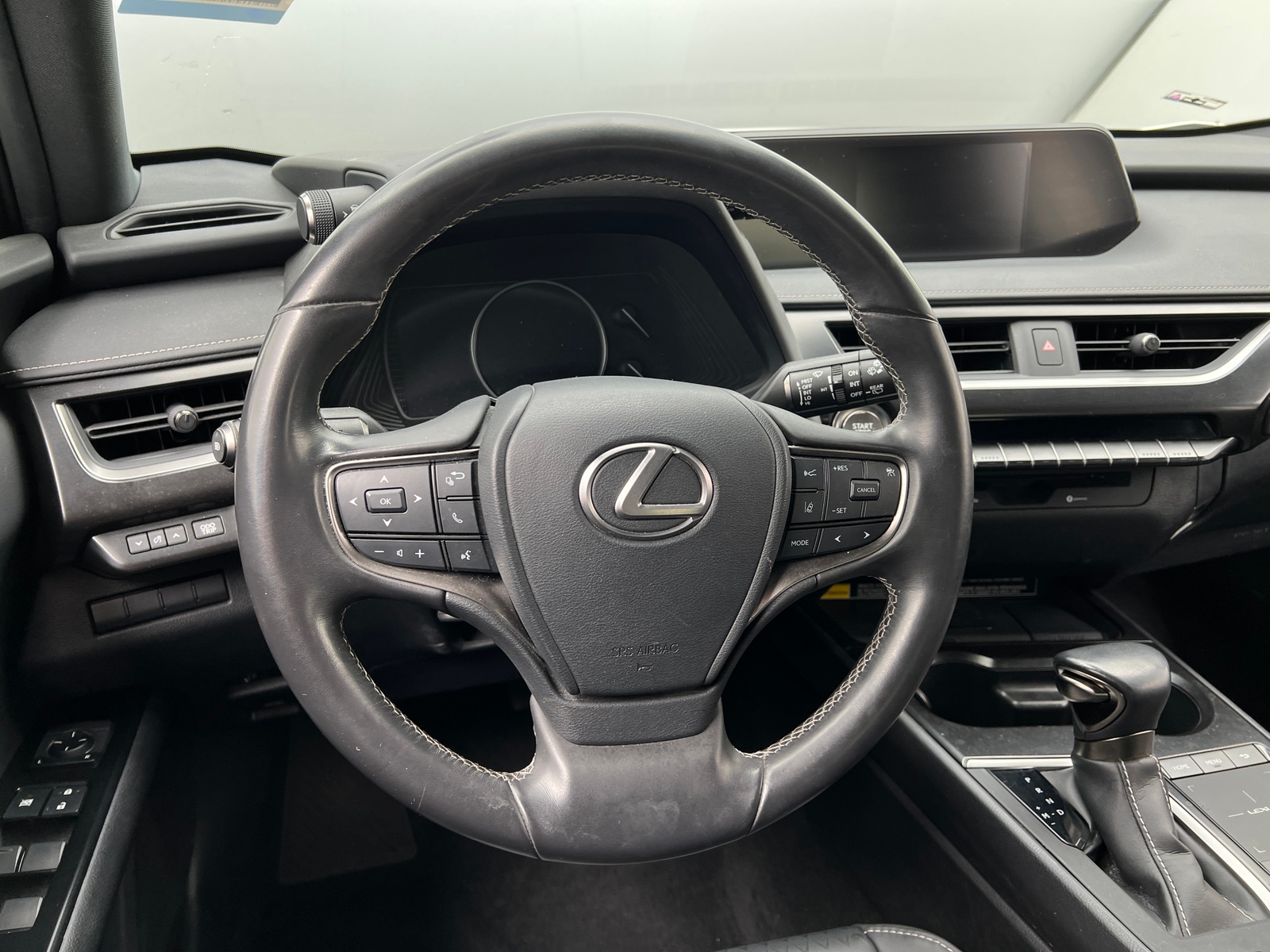 Thumbnail: 2021 Lexus UX - 4