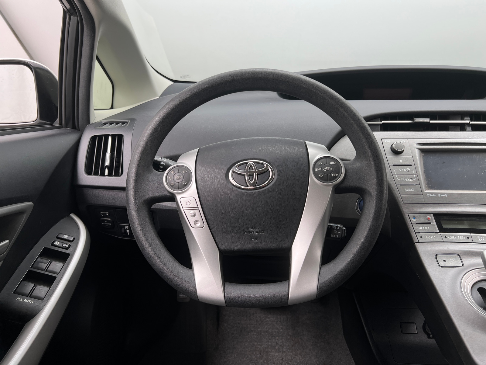 Thumbnail: 2012 Toyota Prius - 5