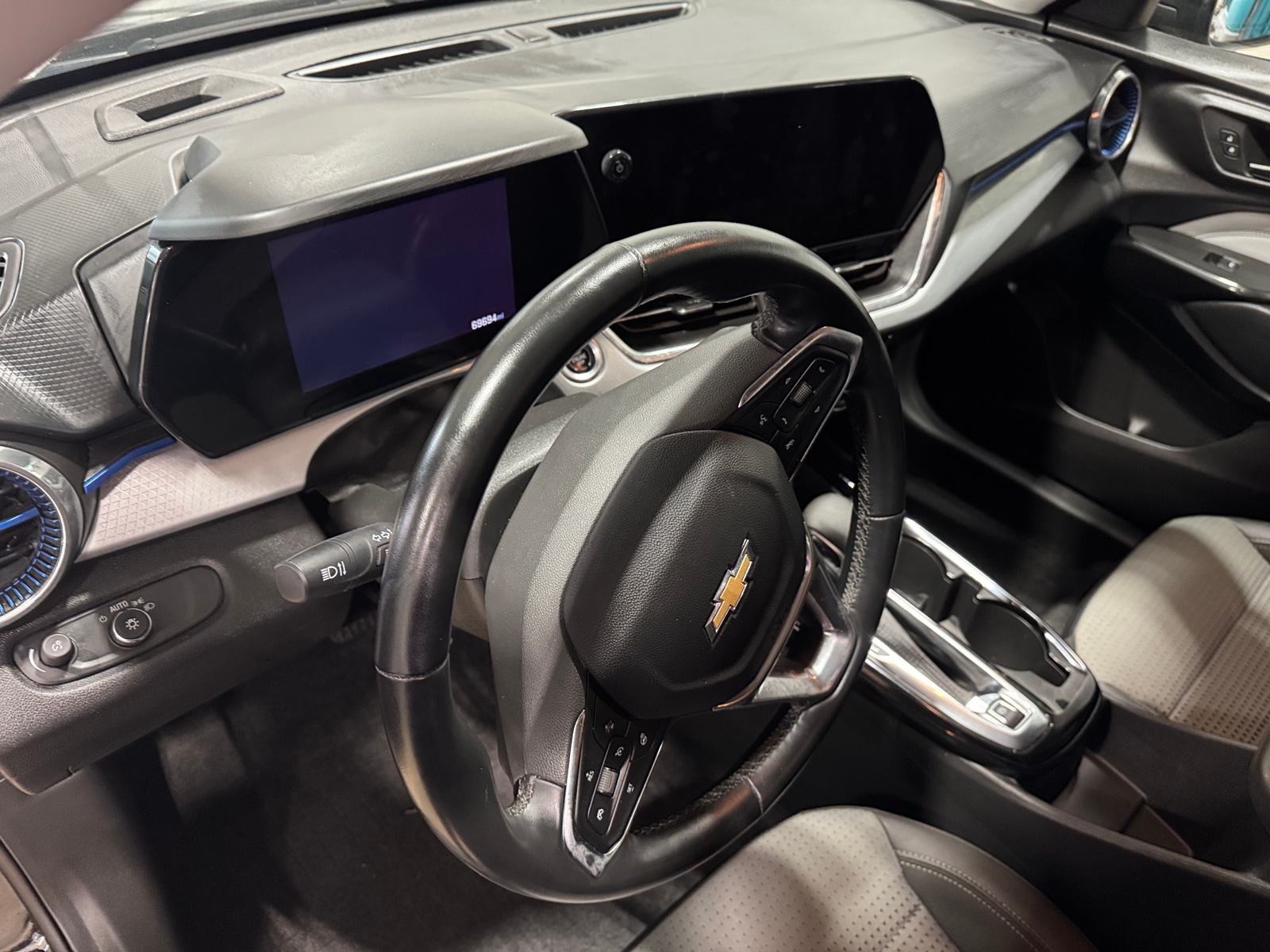 Thumbnail: 2024 Chevrolet Trax - 3