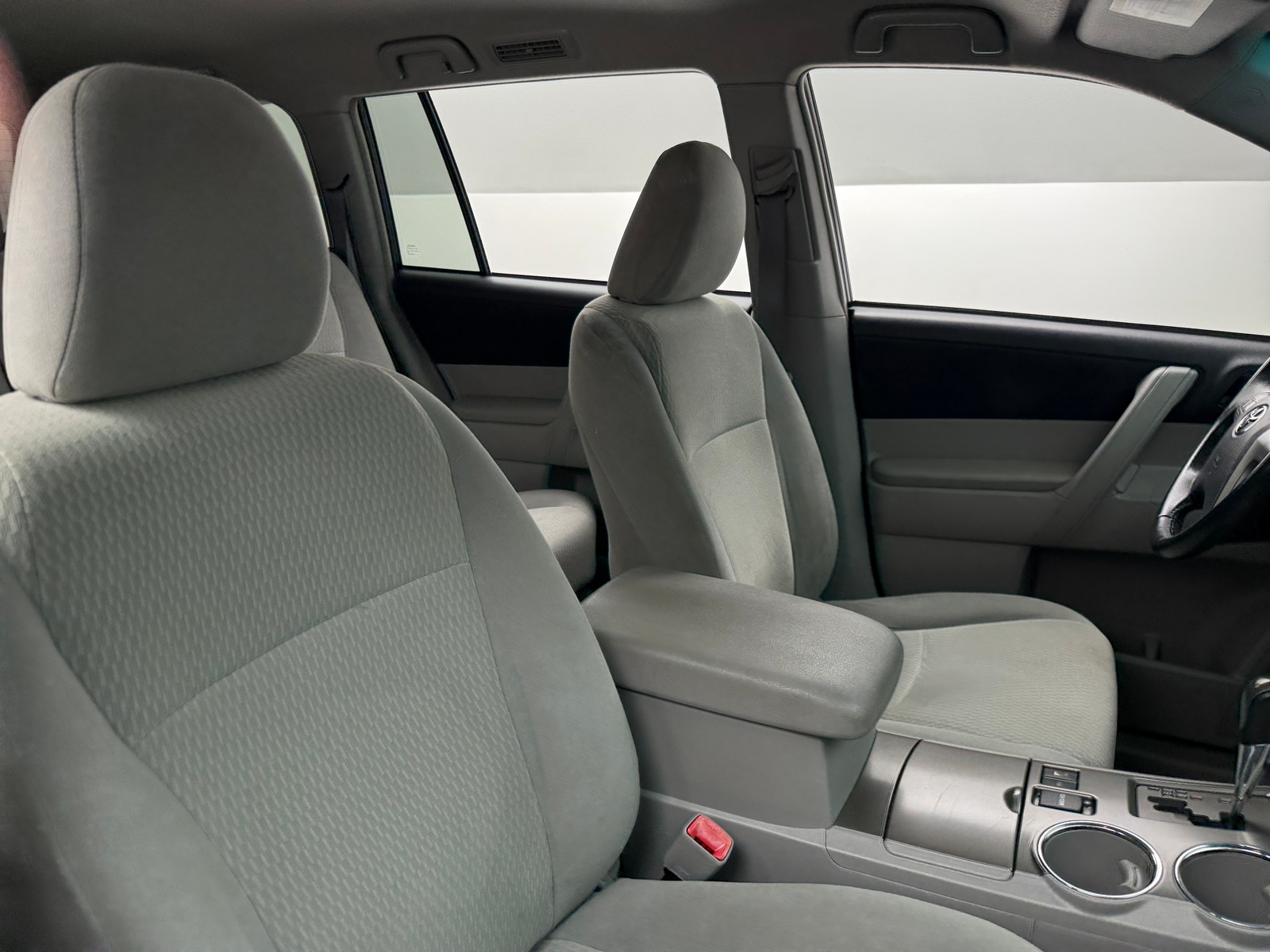 Thumbnail: 2010 Toyota Highlander - 2