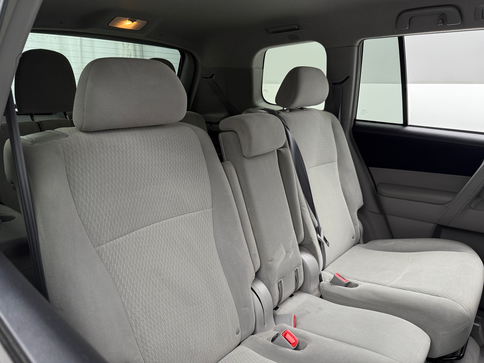 Thumbnail: 2010 Toyota Highlander - 6