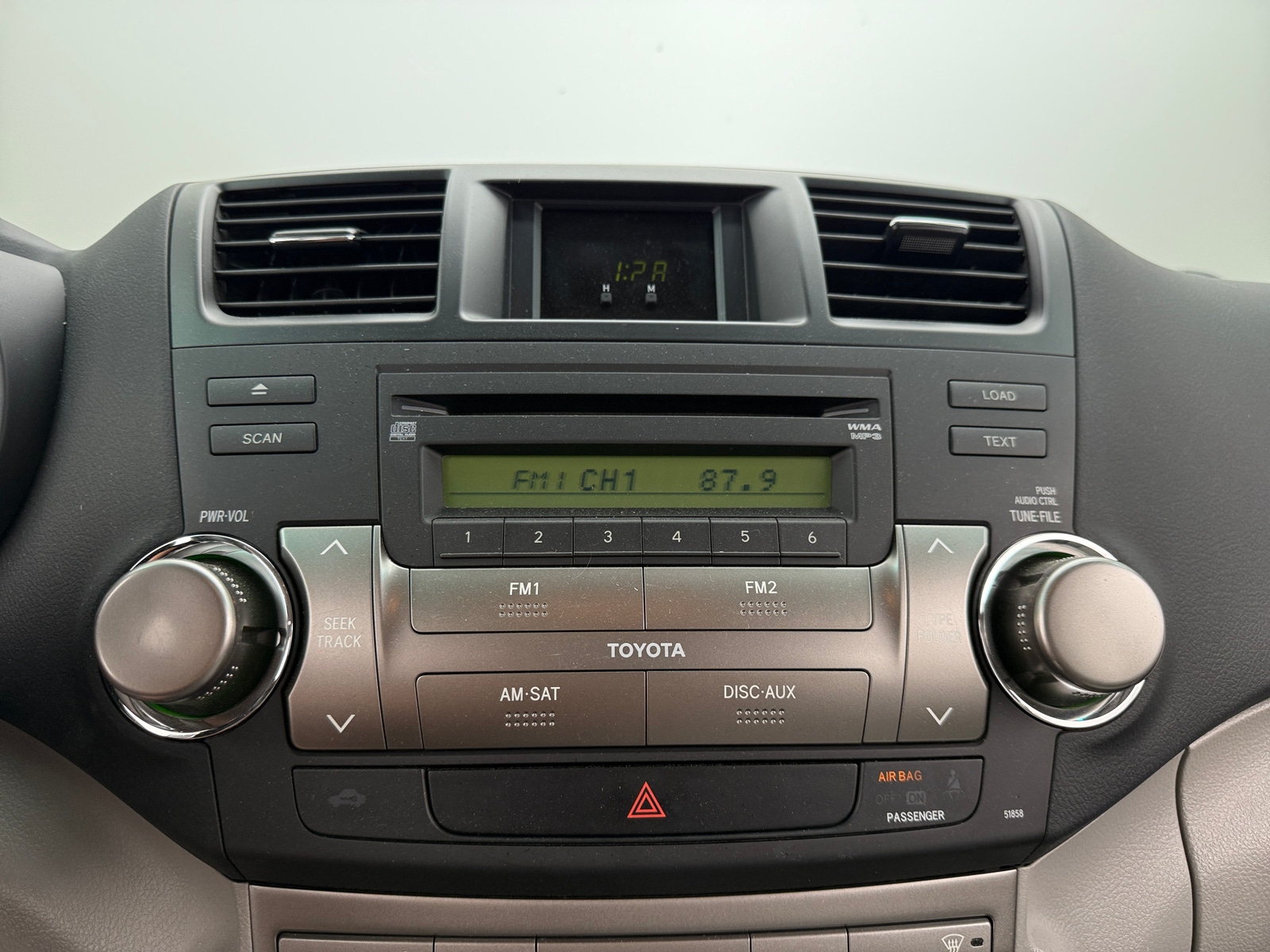 Thumbnail: 2010 Toyota Highlander - 4
