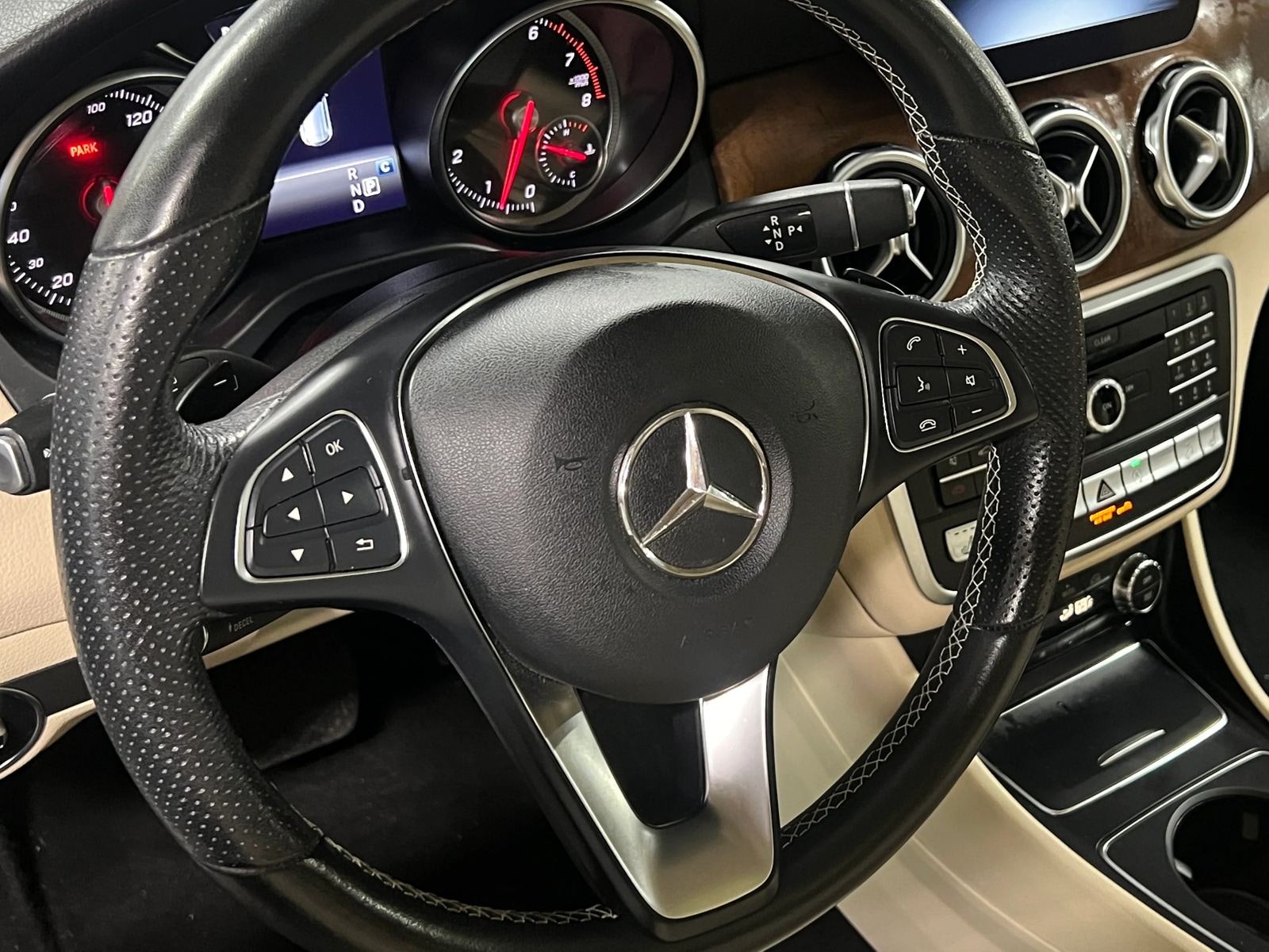 Thumbnail: 2019 Mercedes-Benz GLA - 4