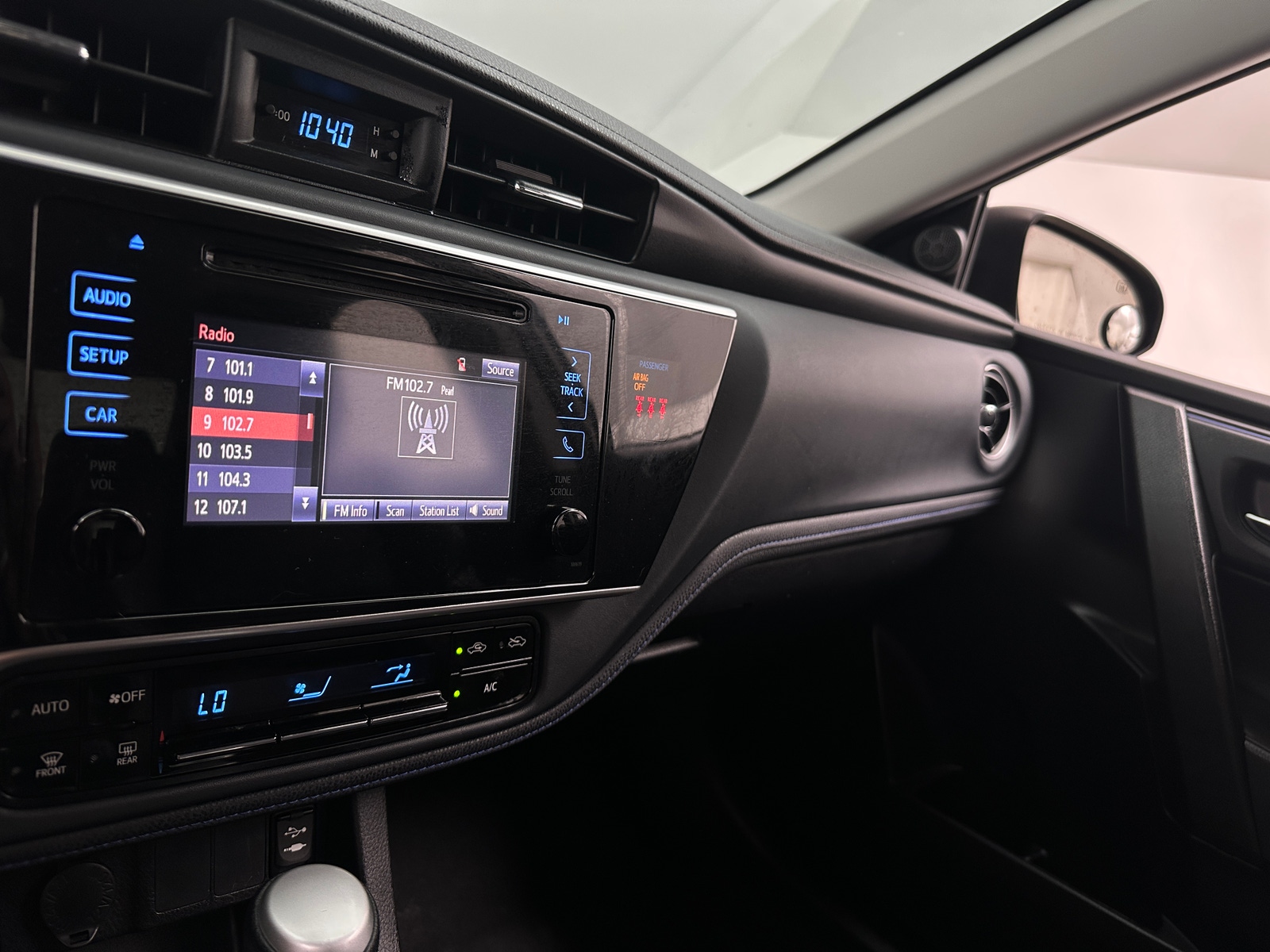 Thumbnail: 2018 Toyota Corolla - 4
